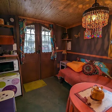 Bed & Breakfast Sejour Insolite En Roulotte Cosy Avec Confort Pres D'epinal - Fr-1-589-459 *